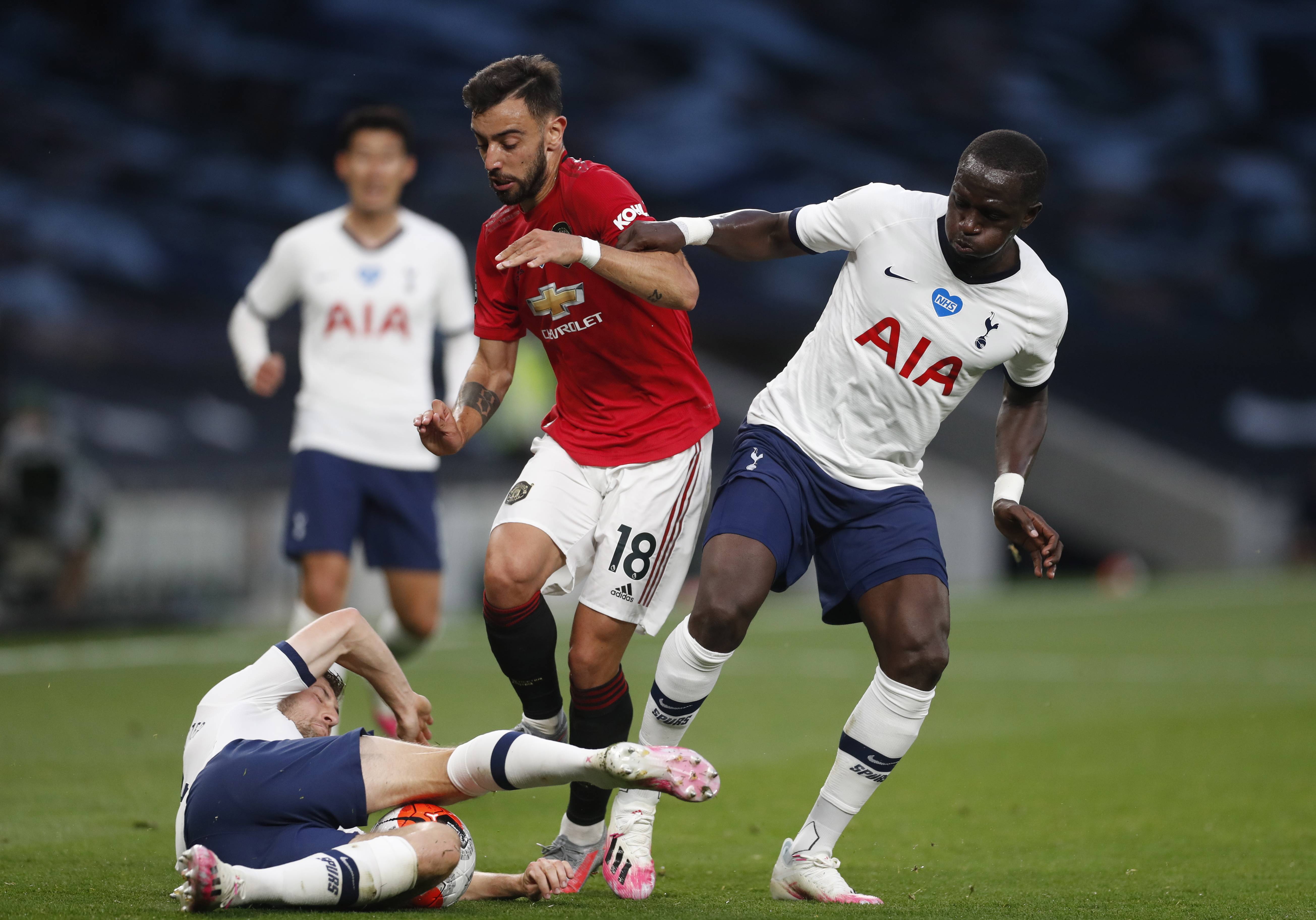 社会进步的 社会进步的